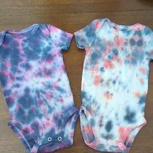 Carter's Tie Dye Onesies Set Of 2, 0-3 Months, Brand New Never Worn Hand Made